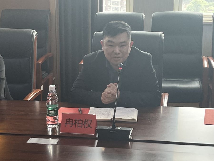 對標雙高 學校成立首個協(xié)同技術創(chuàng)新中心照片（3）.JPG